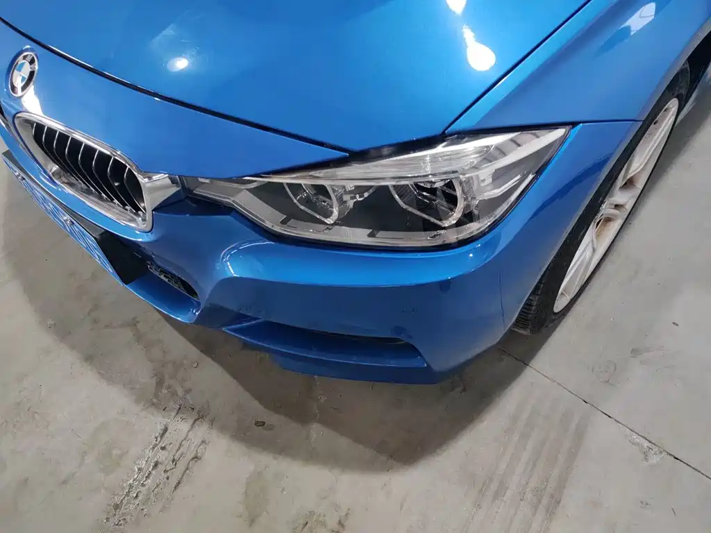 BMW 3 Series 2018 — фото 18