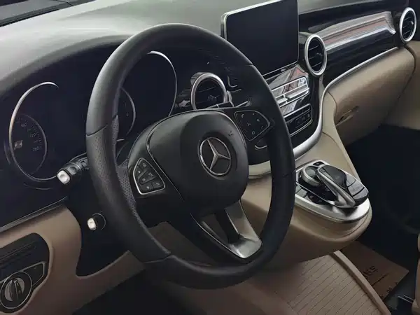 Mercedes-Benz V-Class 2020