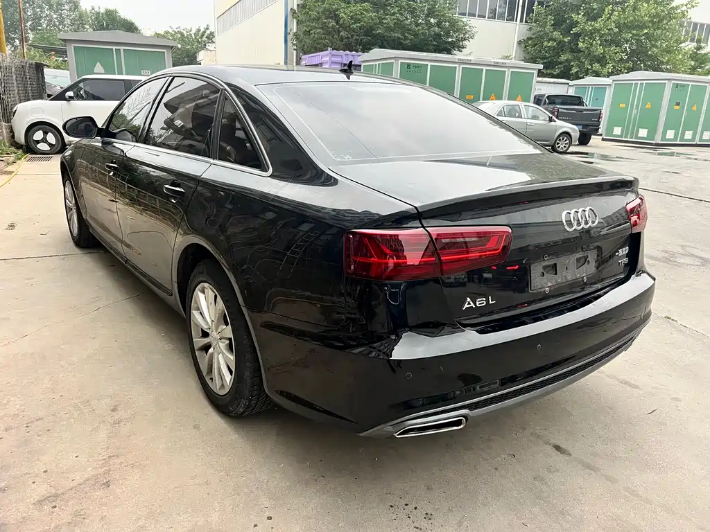 Audi A6L 2015 — фото 4