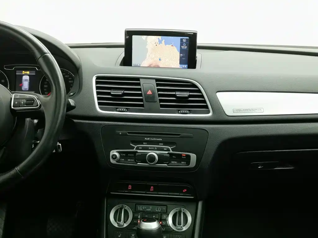 Audi Q3 2013 — фото 12