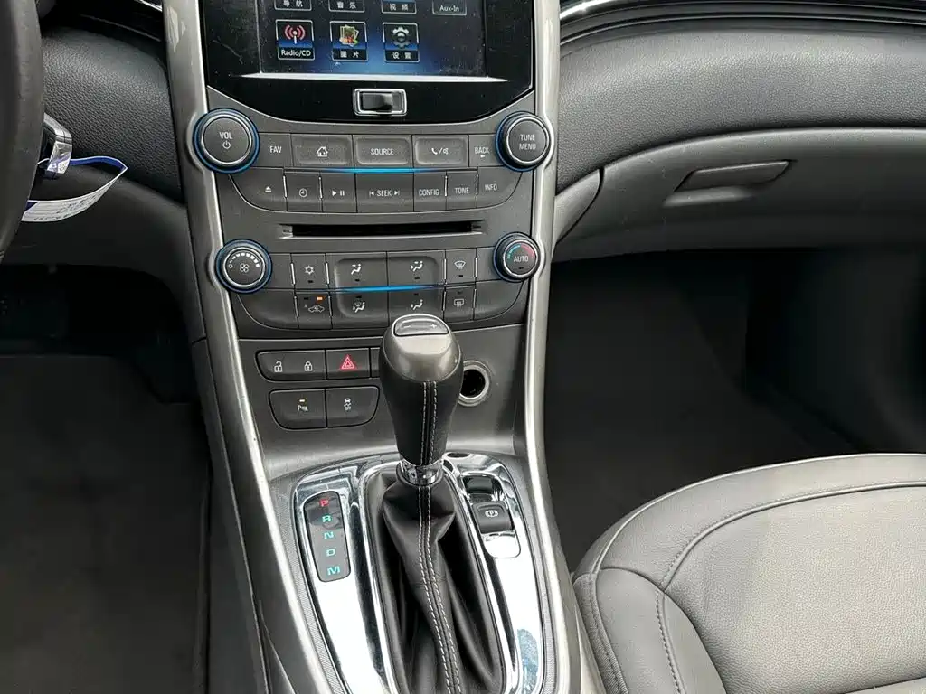 Chevrolet Malibu 2014 — фото 13