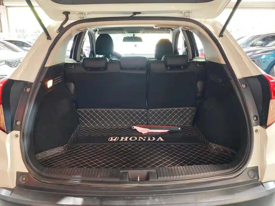 Honda Vezel 2016