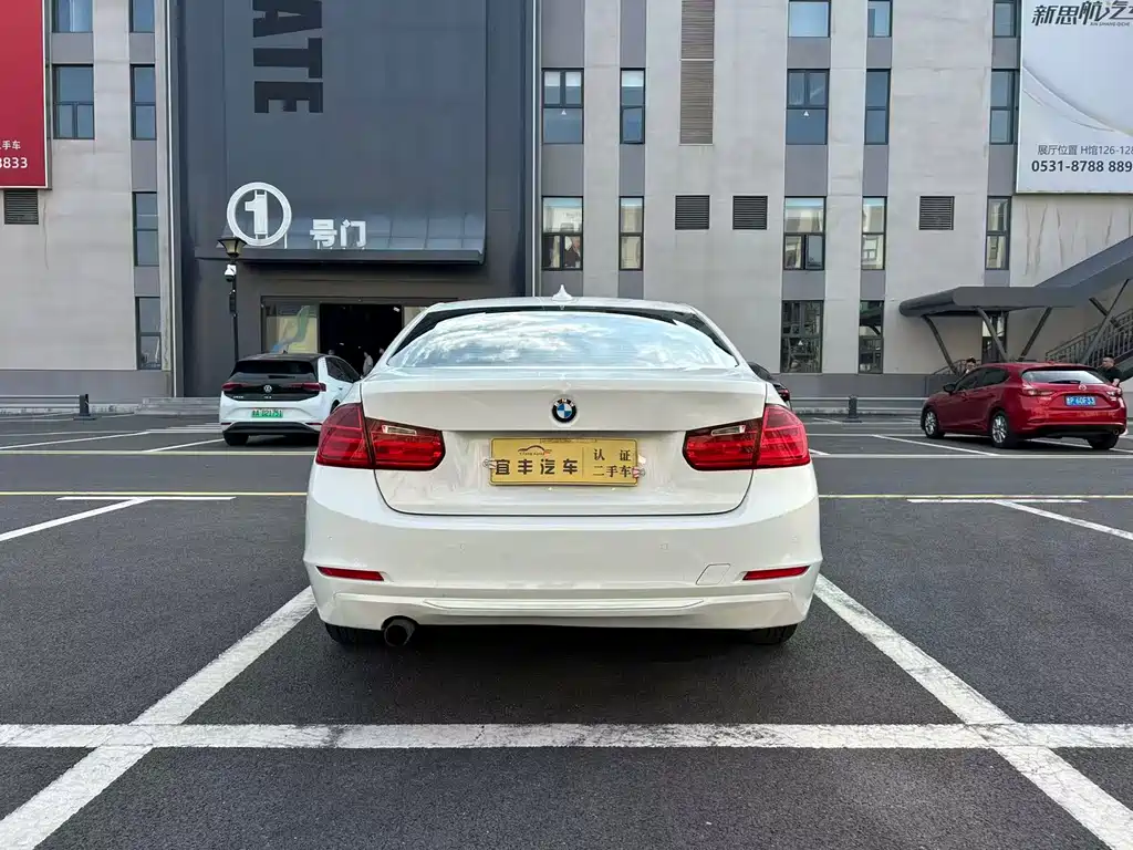 BMW 3 Series 2015 — фото 13