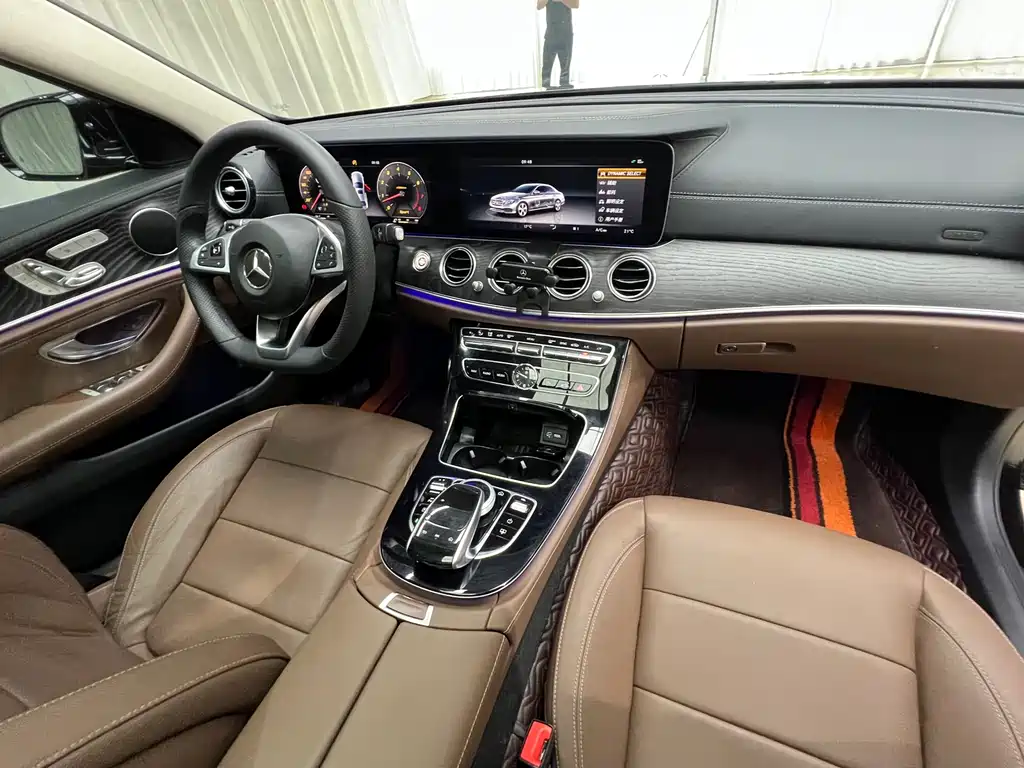 Mercedes-Benz E-Class 2017 — фото 22