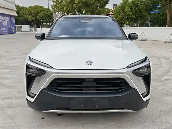 NIO ES8 2020