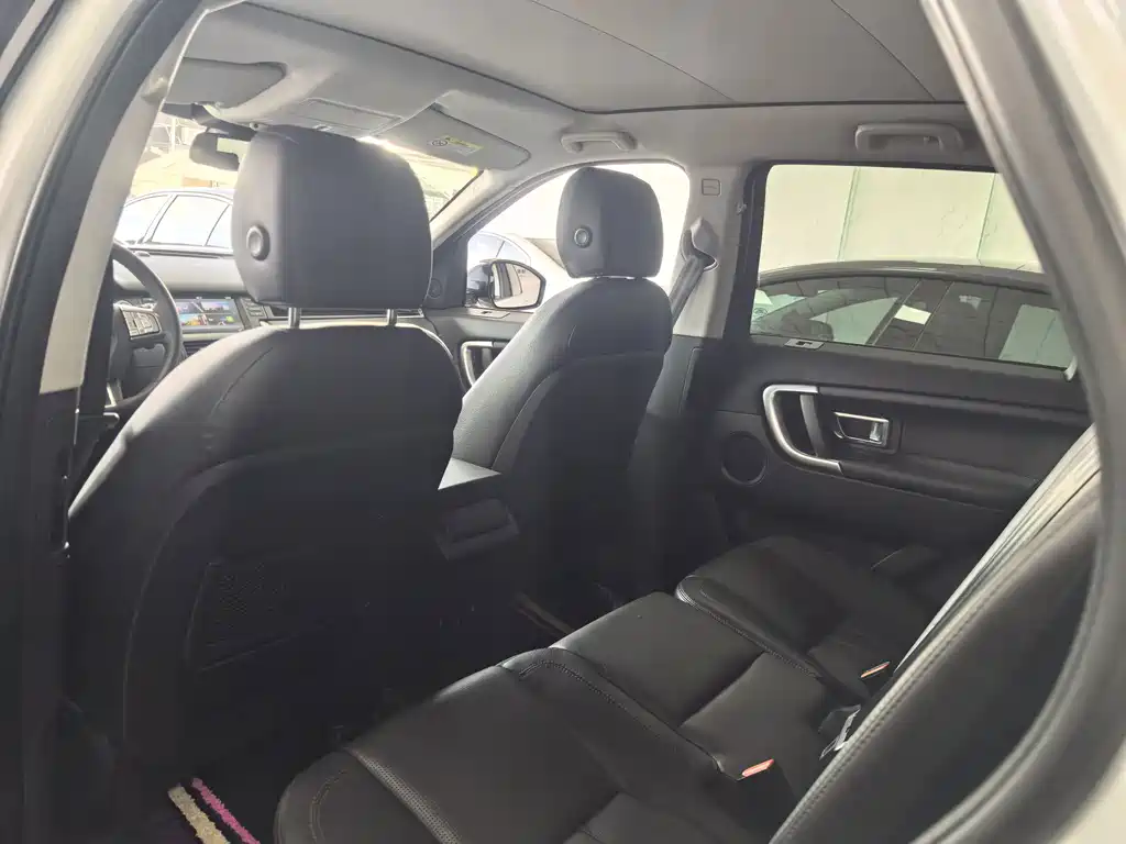 Land Rover Discovery Sport 2016 — фото 7