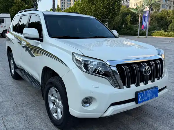 Toyota Prado 2016