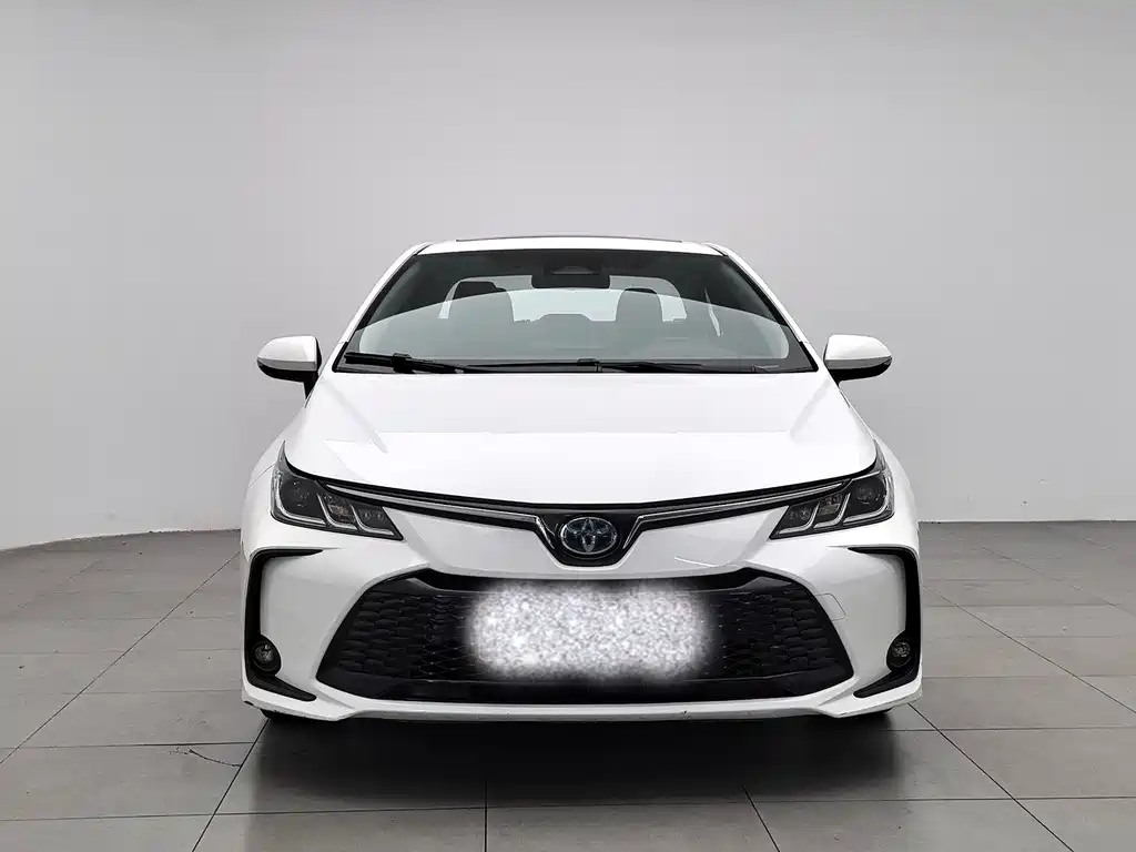 Toyota Corolla 2023 — фото 2