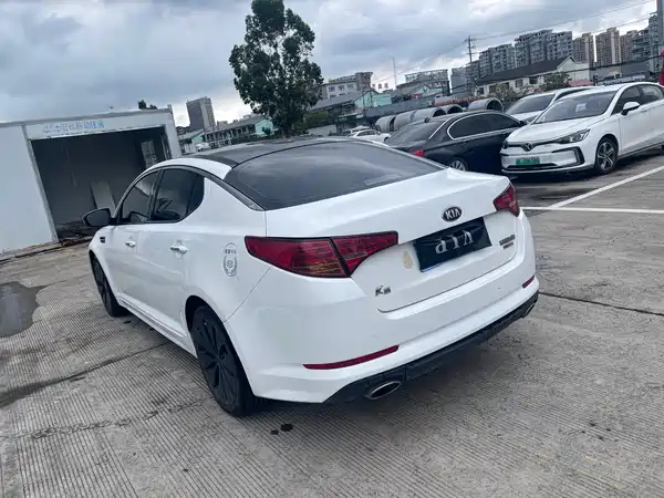 Kia K5 2012