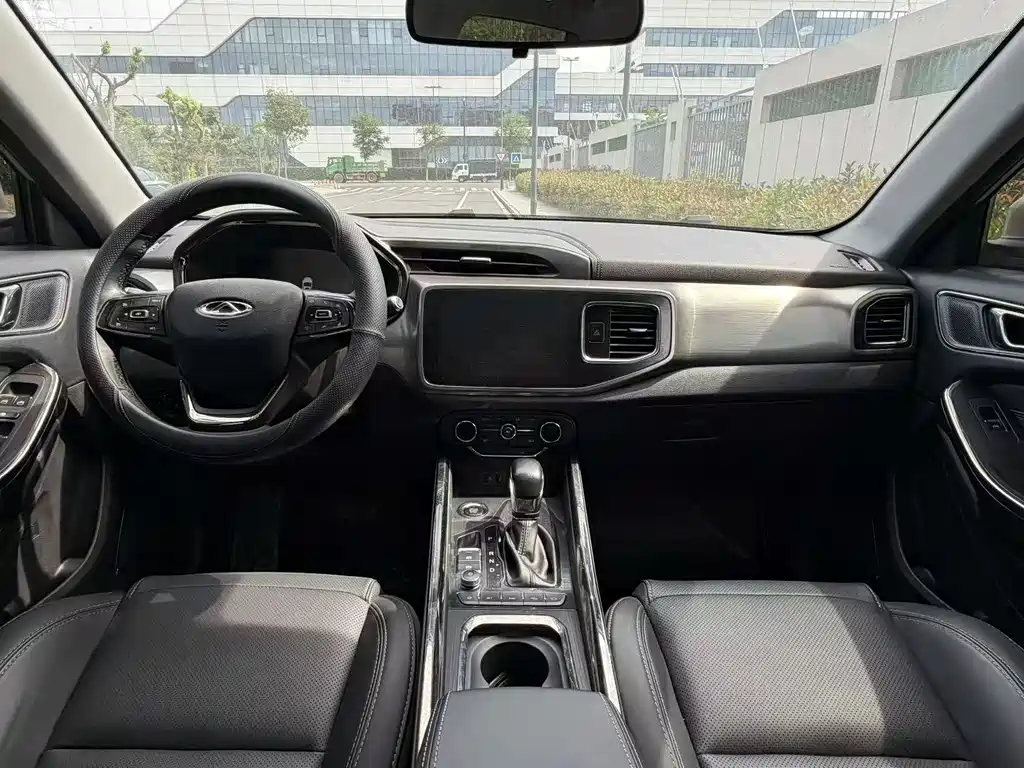 Chery Tiggo 8 2018 — фото 4