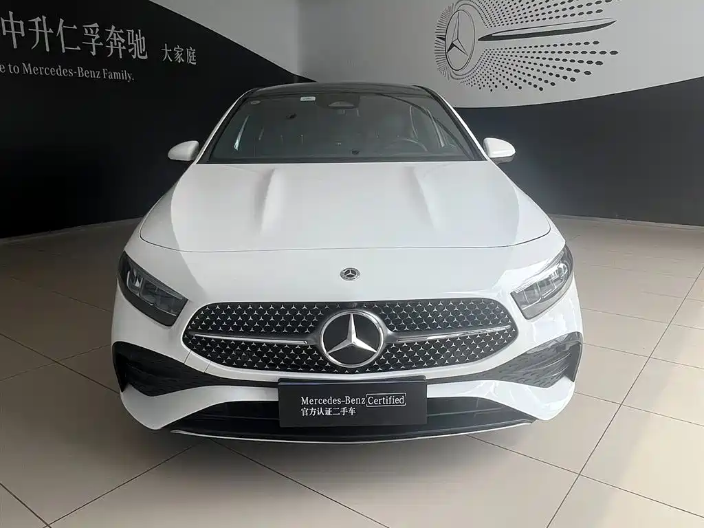 Mercedes-Benz A-Class 2023 — фото 3
