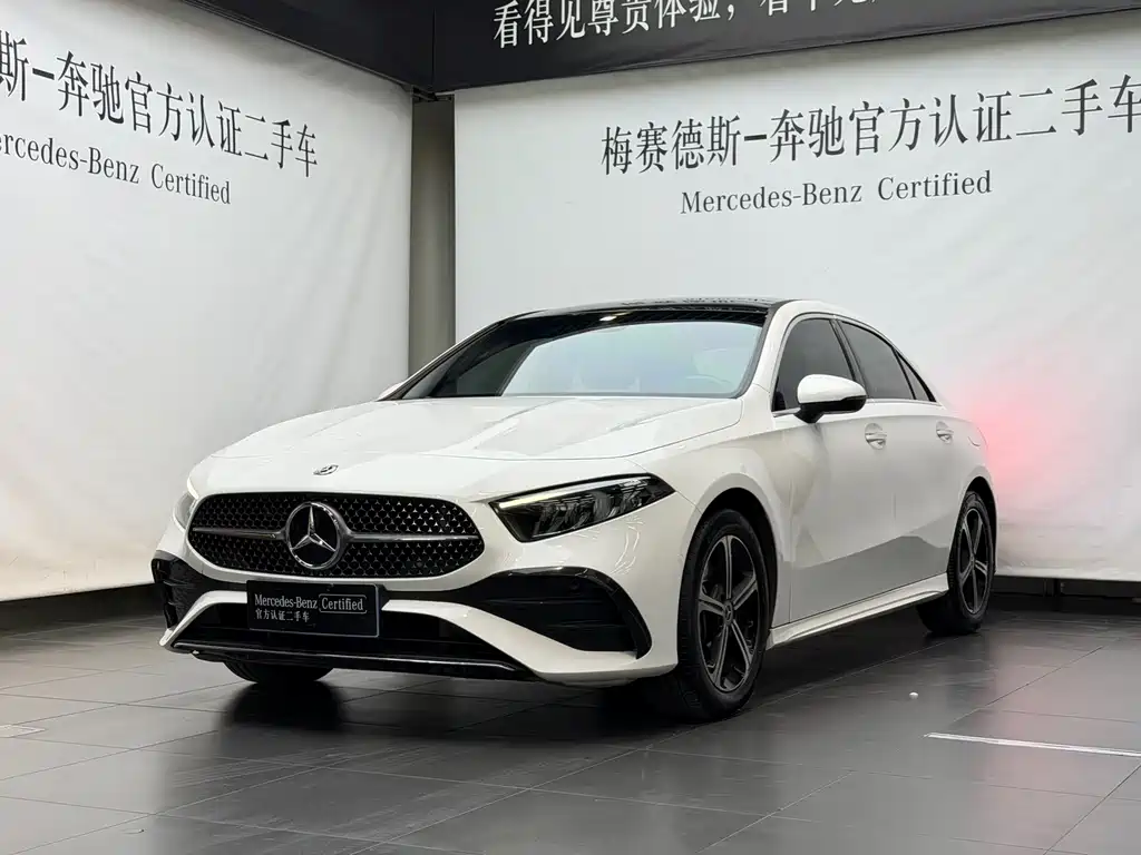 Mercedes-Benz A-Class 2024 — фото 1