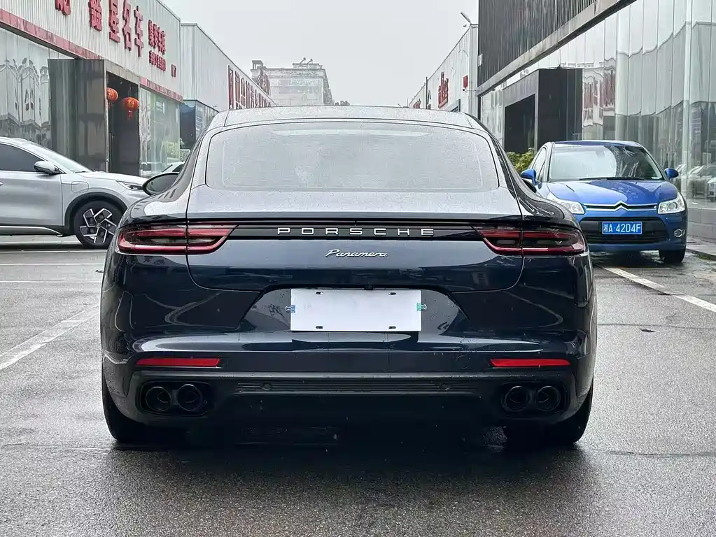 Porsche Panamera 2020 — фото 11