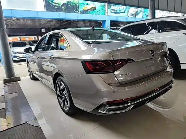 Volkswagen Sagitar 2025