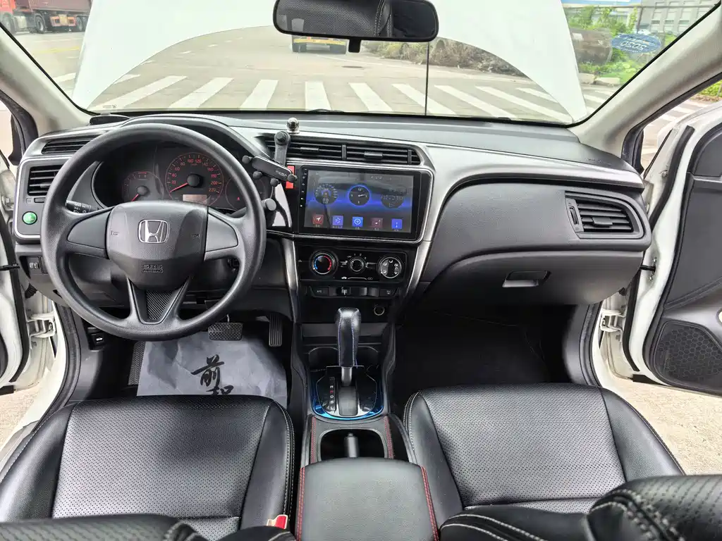 Honda City 2017 — фото 15