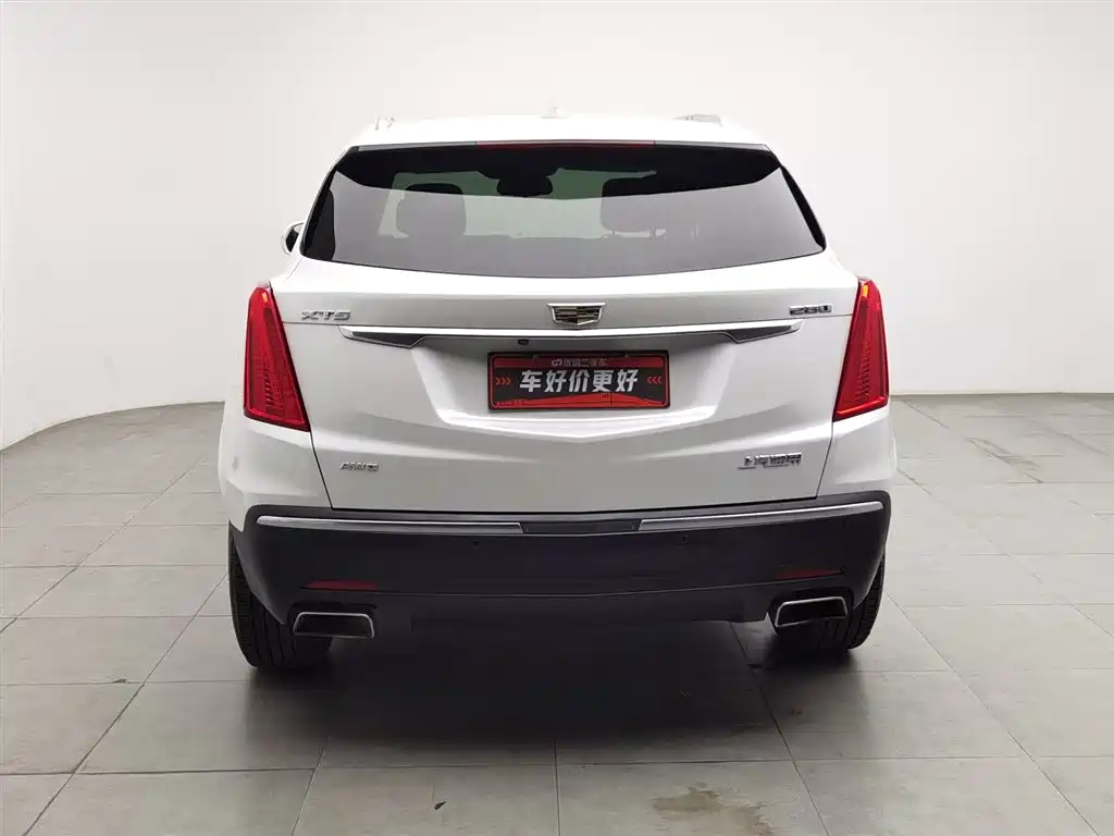 Cadillac XT5 2017 — фото 4