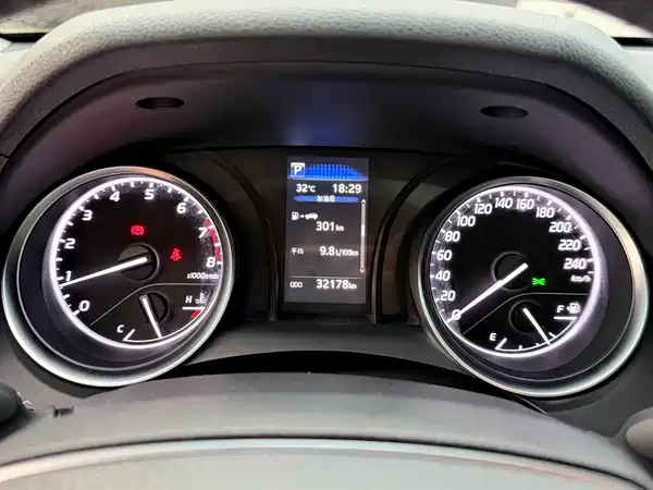 Toyota Camry 2023