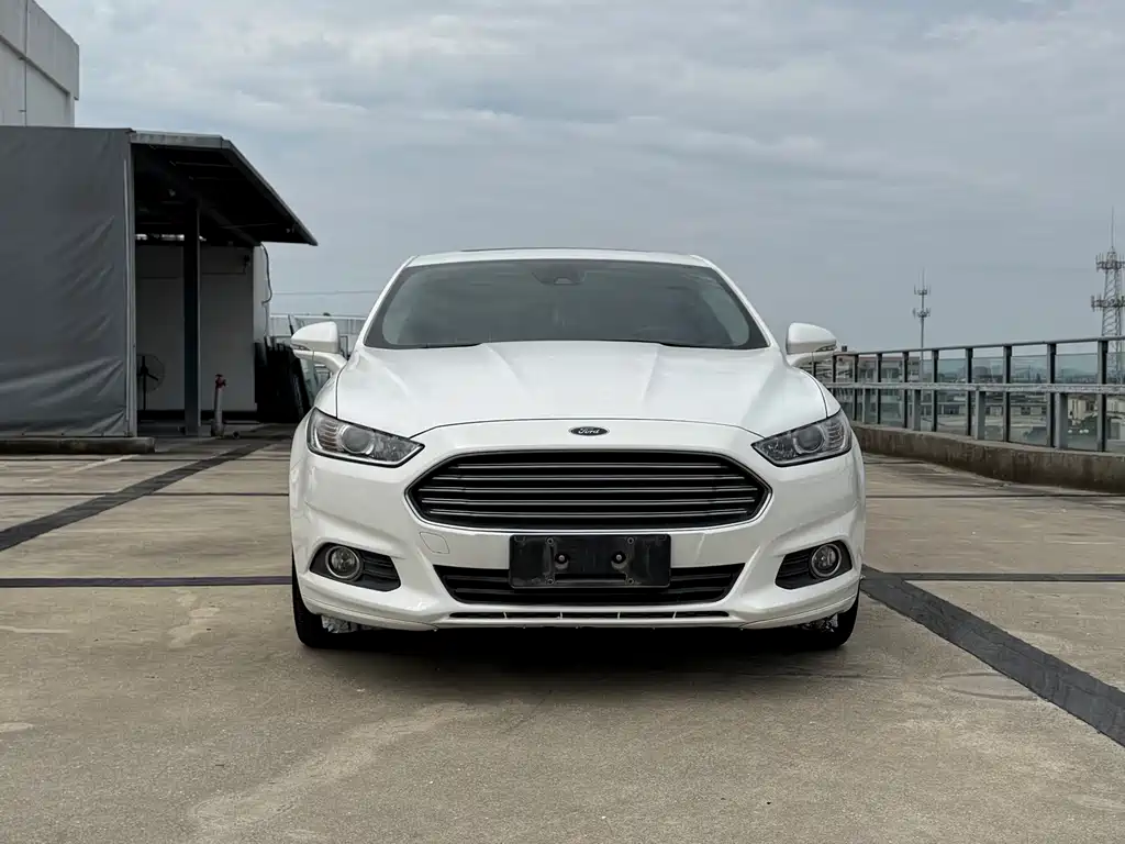 Ford Mondeo 2016 — фото 2