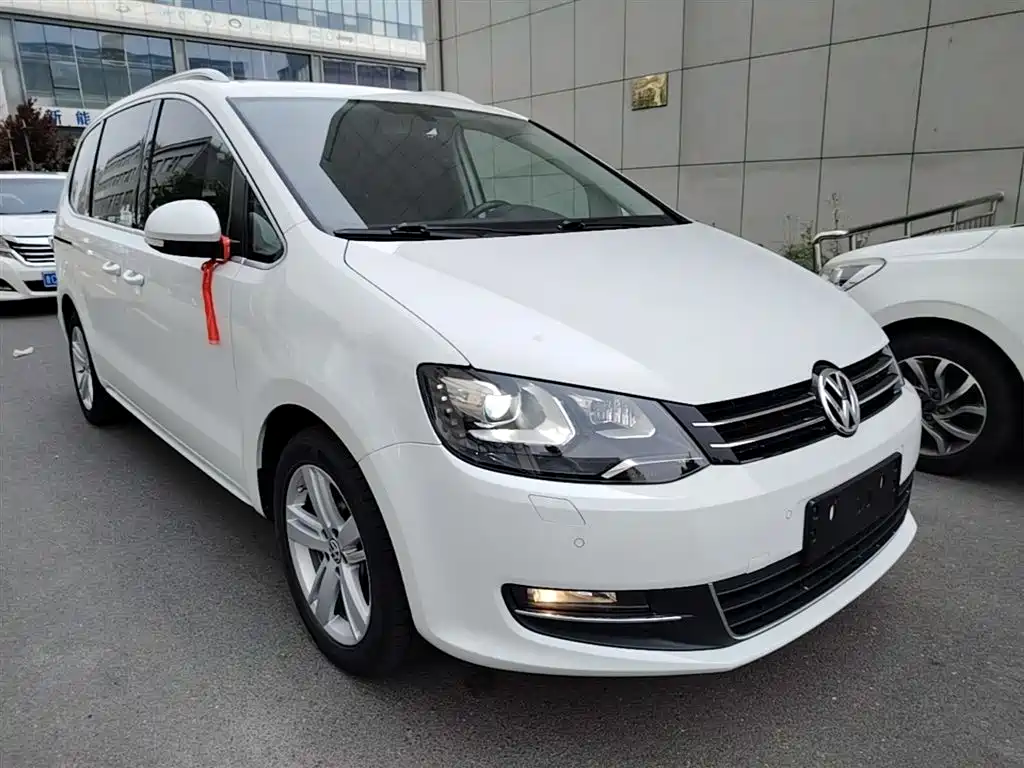 Volkswagen Sharan 2016 — фото 4