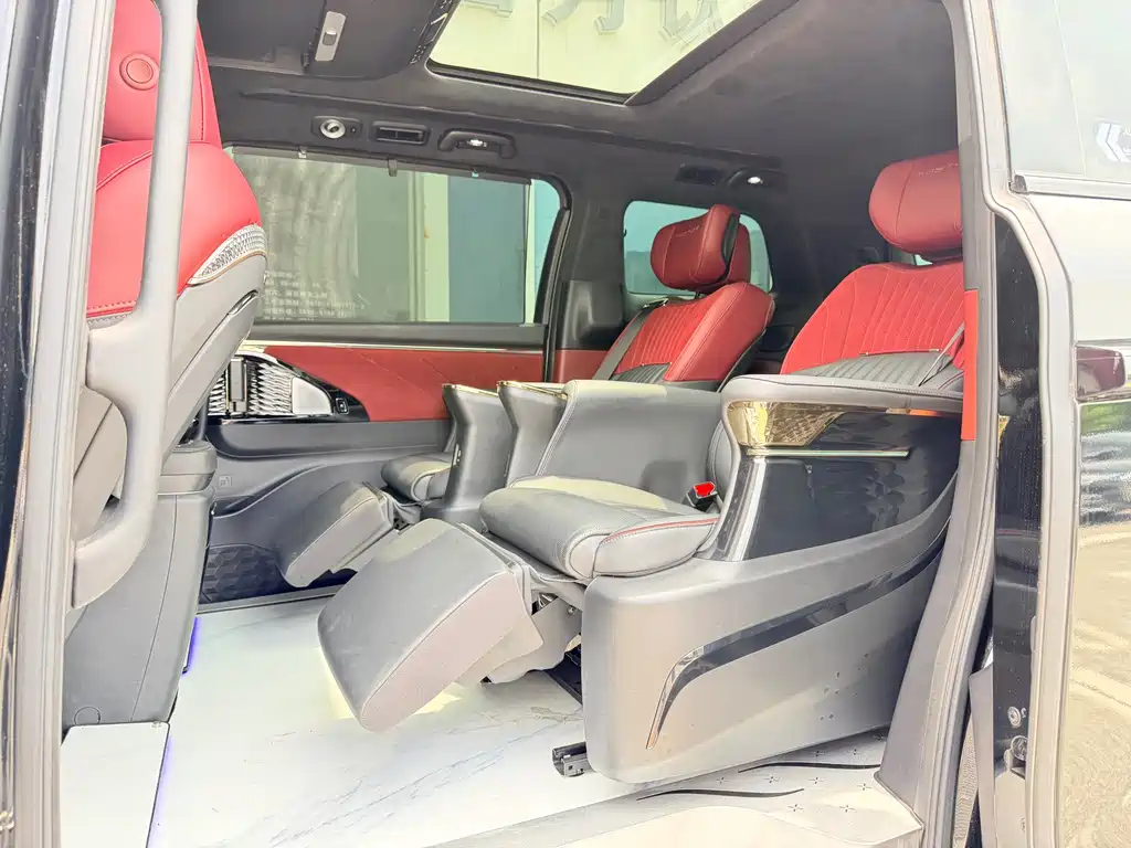GAC Motor Trumpchi M8 2024 — фото 10