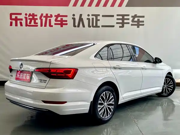 Volkswagen Sagitar 2019