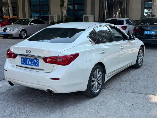 Infiniti Q50L 2016