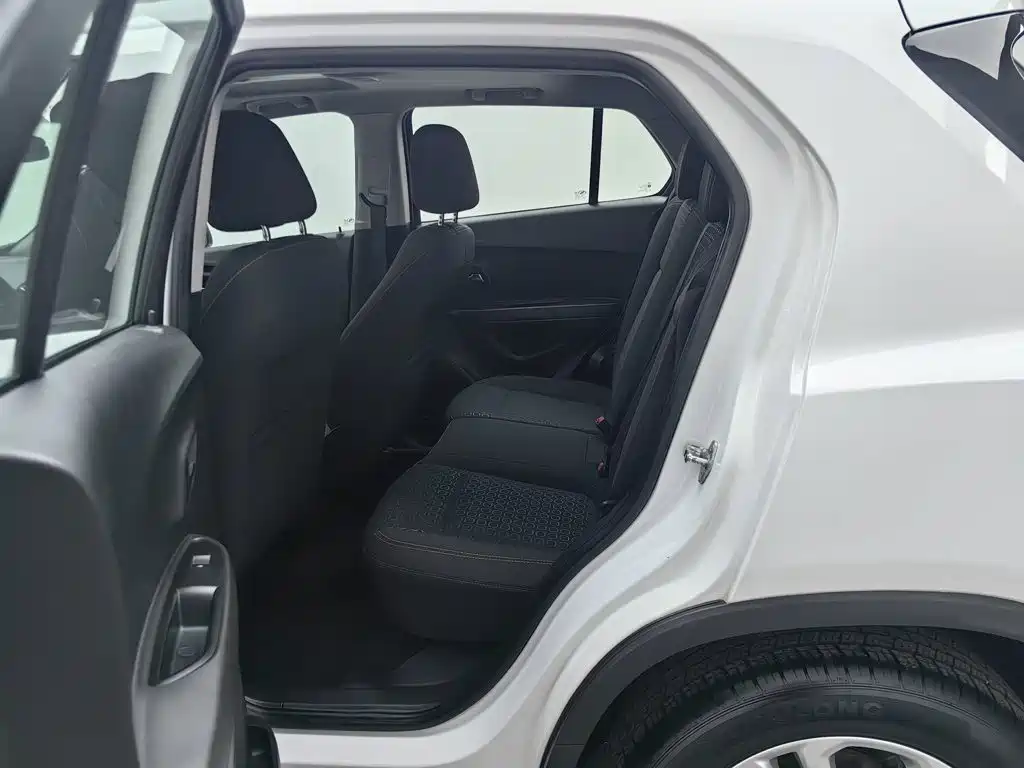 Chevrolet Trax 2018 — фото 15