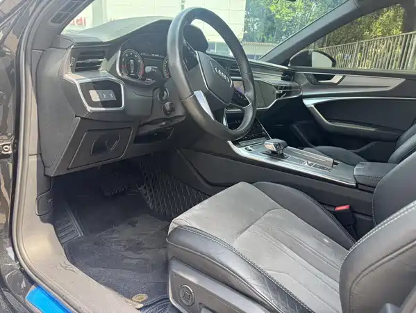 Audi A6L 2021