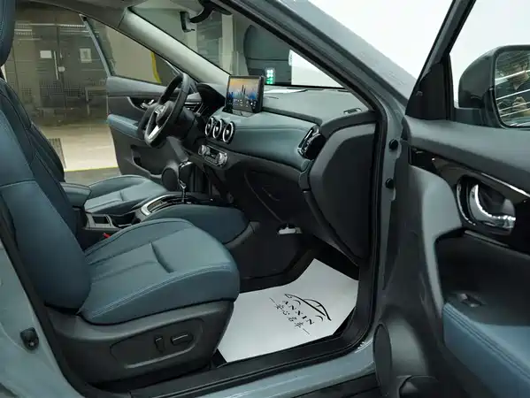 Nissan X-Trail 2025
