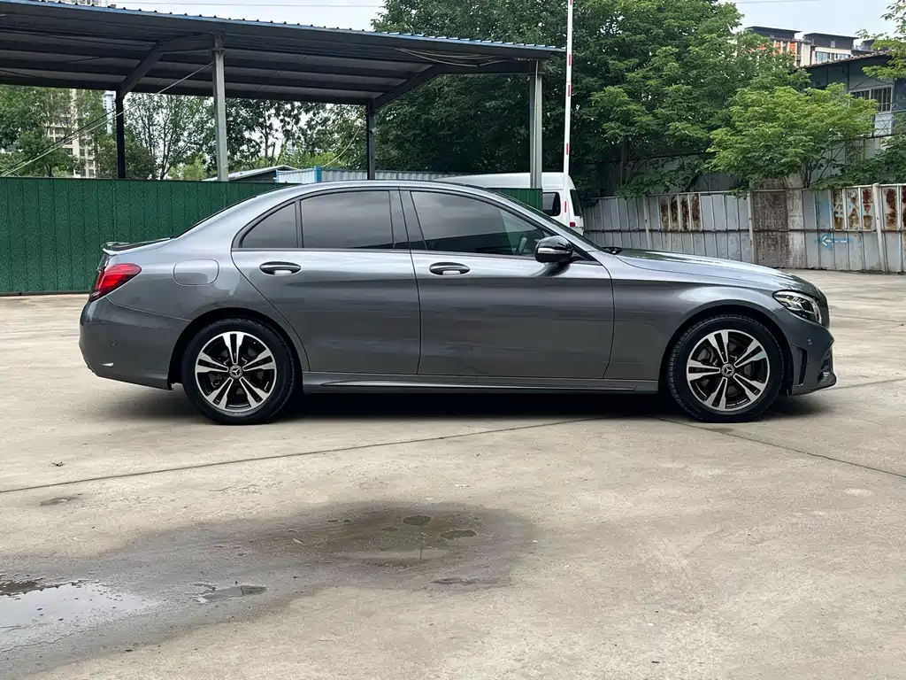 Mercedes-Benz C-Class 2019