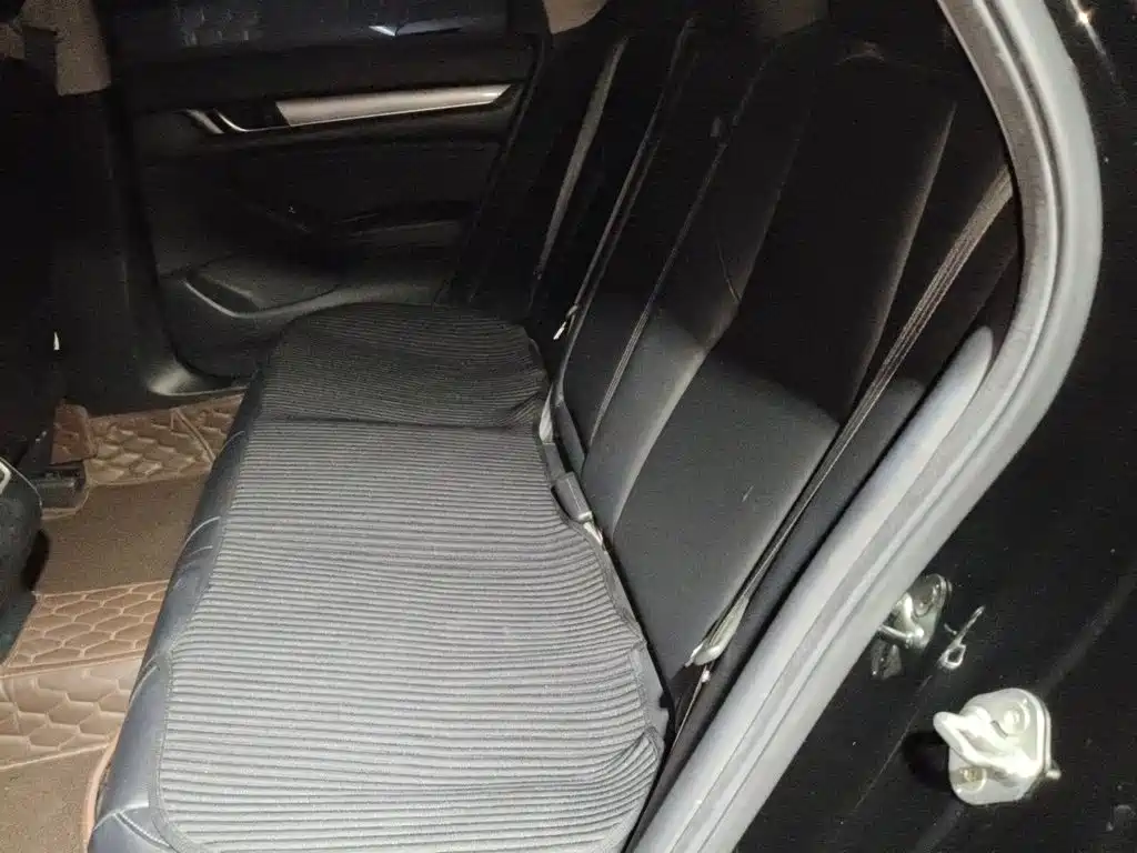 Honda Accord 2020 — фото 15