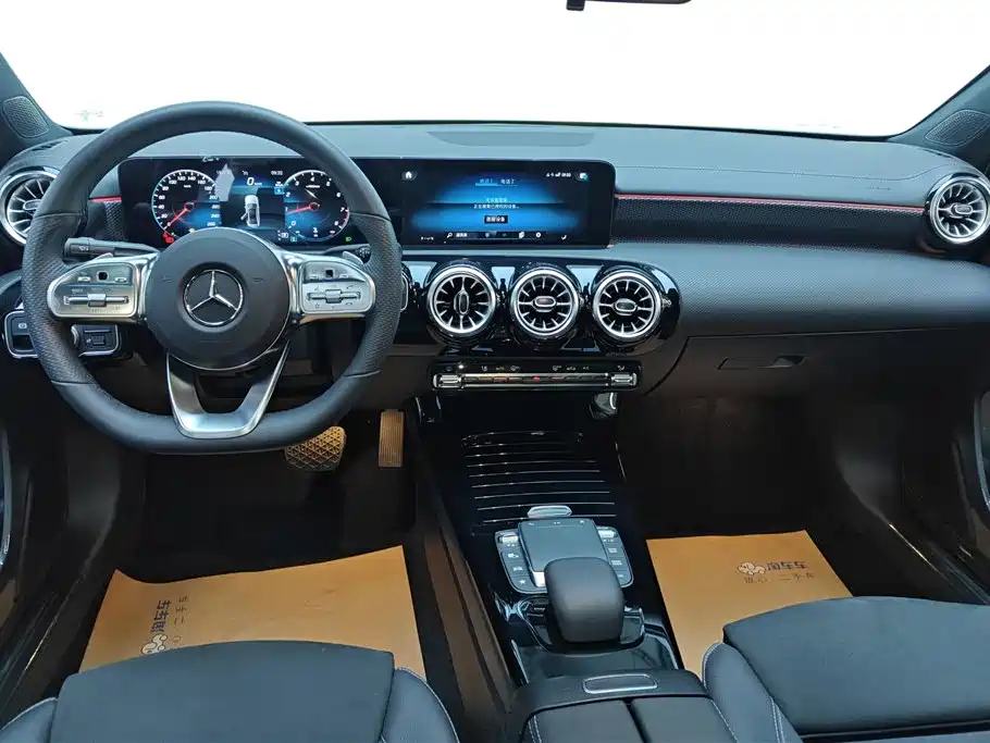 Mercedes-Benz A-Class 2023 — фото 12