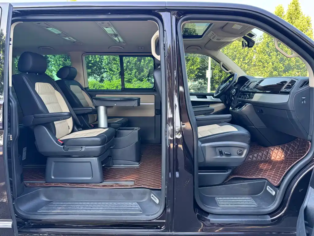 Volkswagen Multivan 2016 — фото 26