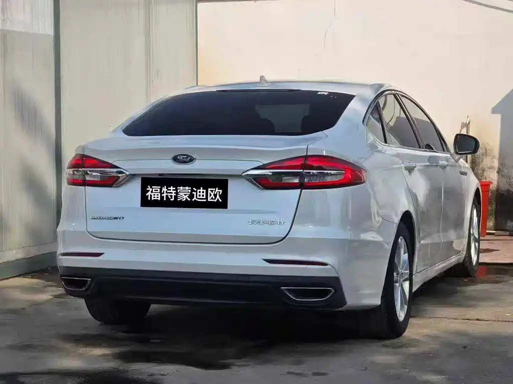 Ford Mondeo 2020 — фото 7