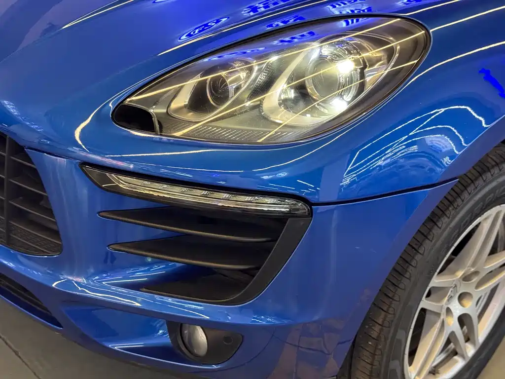 Porsche Macan 2017 — фото 11