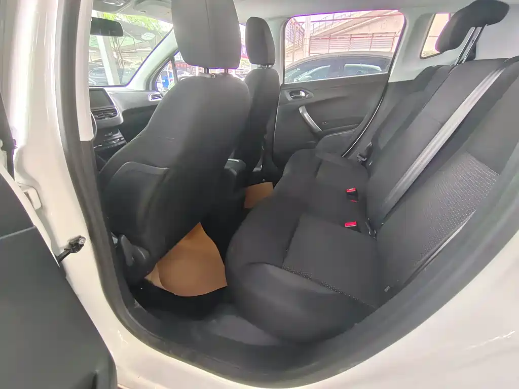 Peugeot 2008 2017