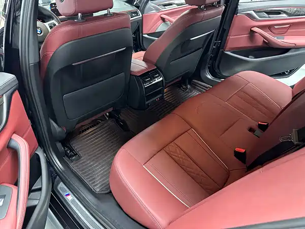BMW 5 Series 2022