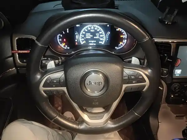 Jeep Grand Cherokee 2015