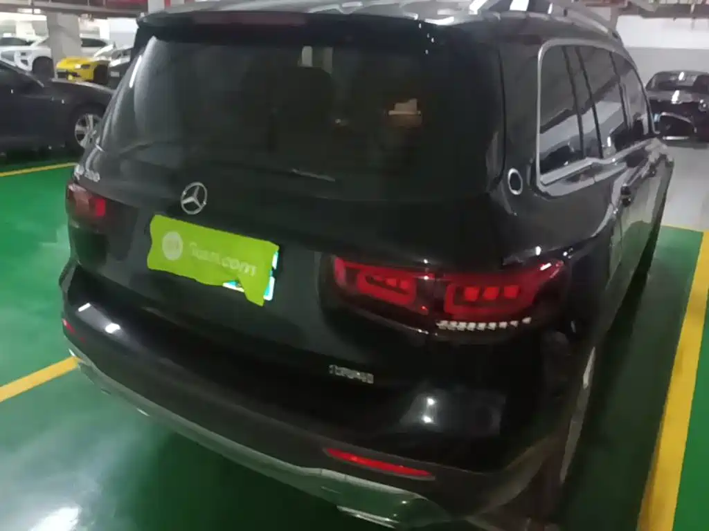 Mercedes-Benz GLB 2023
