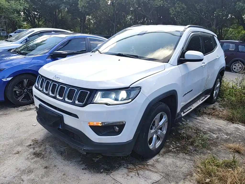 Jeep Compass 2018 — фото 2