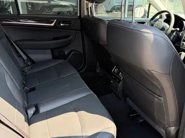 Subaru Outback 2016