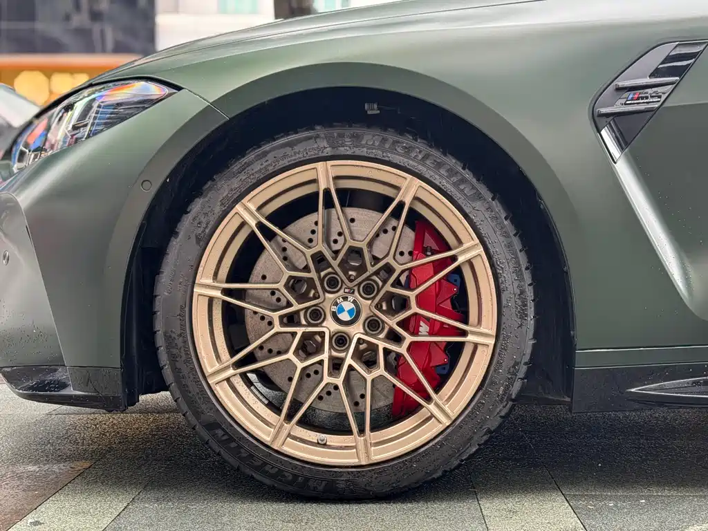 BMW M4 2025 — фото 9