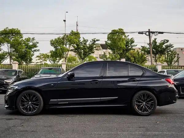 BMW 3 Series 2020