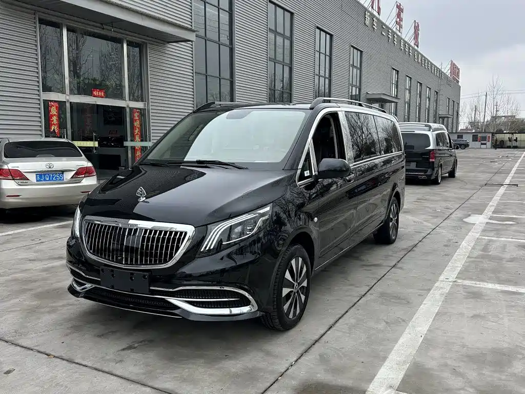 Mercedes-Benz Vito 2023 — фото 2