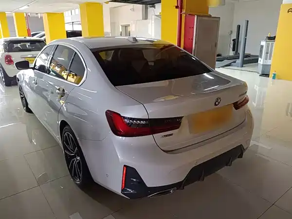 BMW 3 Series 2023
