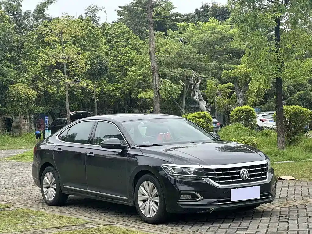 Volkswagen Passat 2020 — фото 3