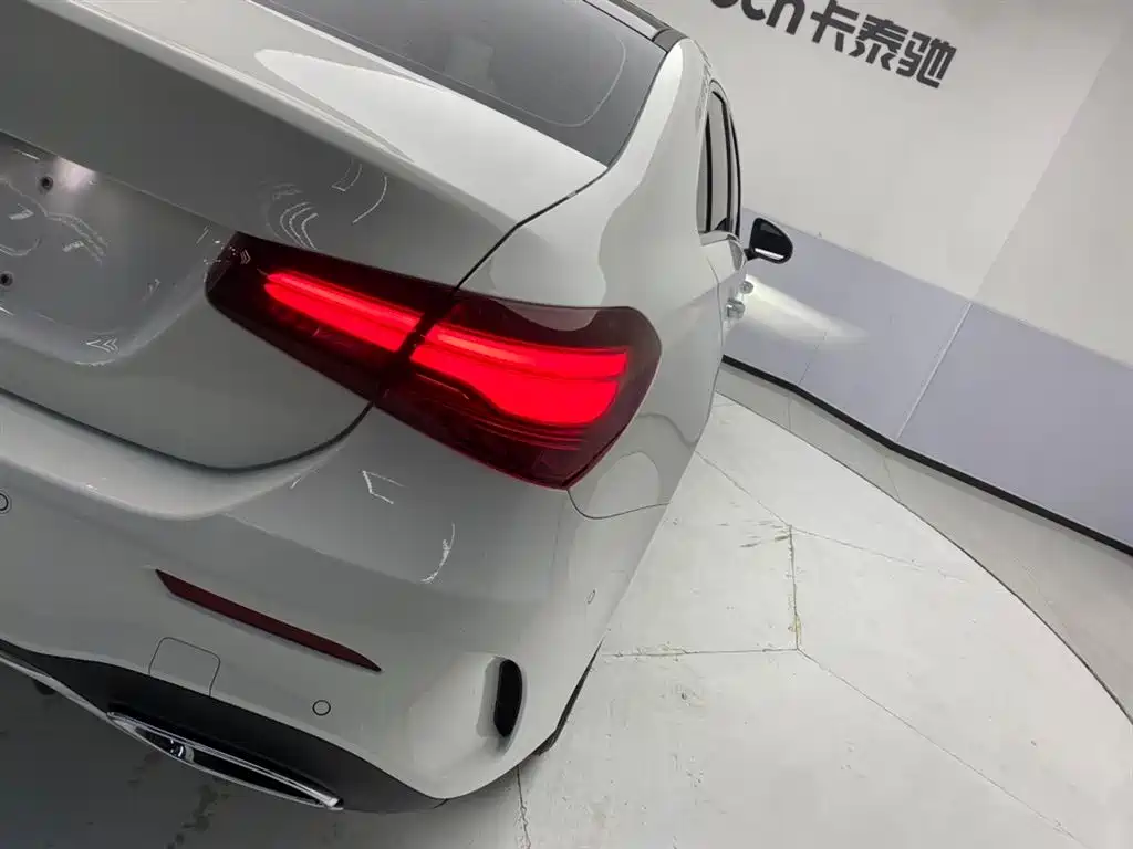 Mercedes-Benz A-Class 2025 — фото 10