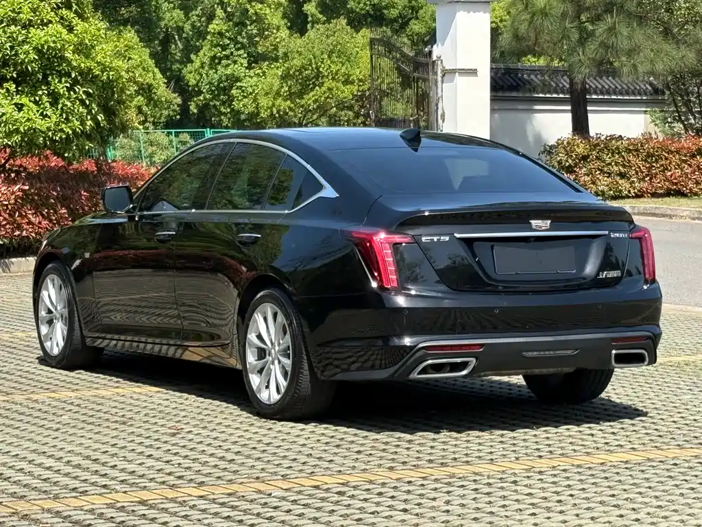 Cadillac CT5 2022 — фото 26