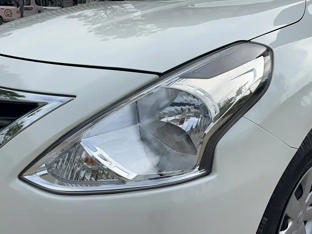 Nissan Sunny 2016 — фото 19