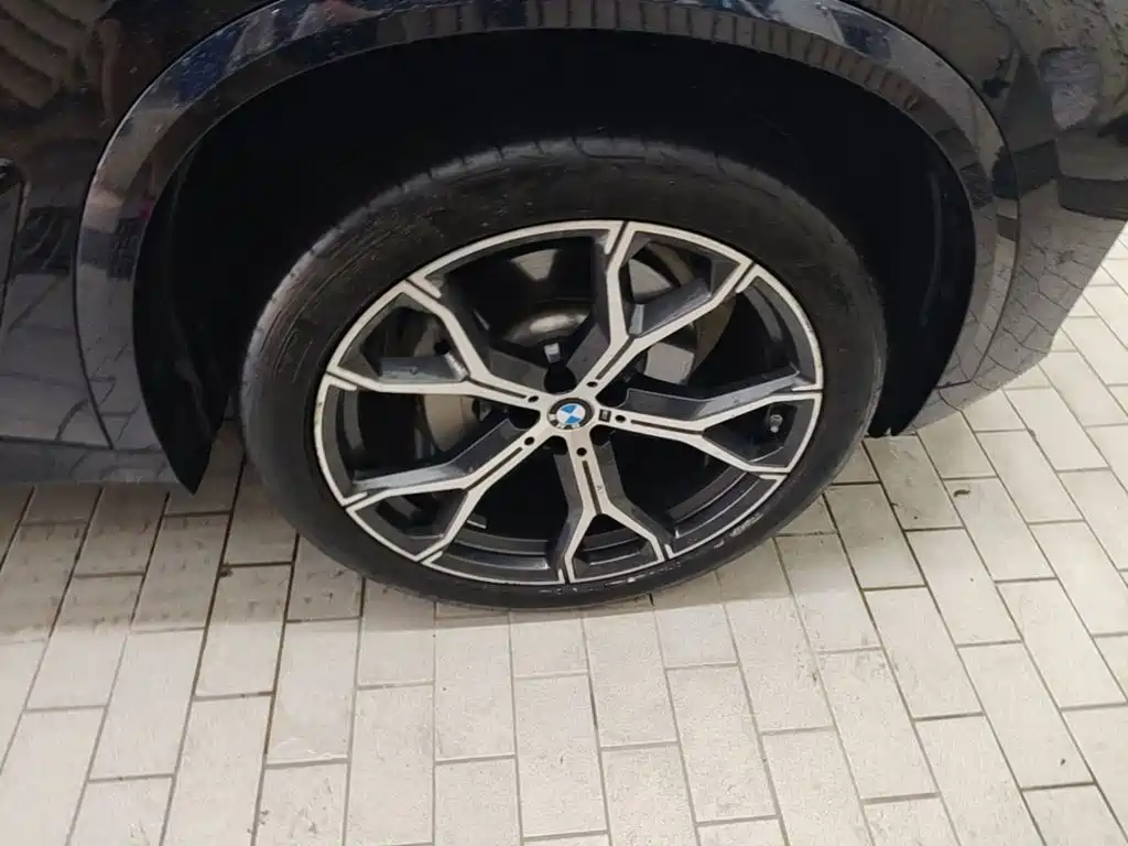 BMW X5 2025 — фото 14